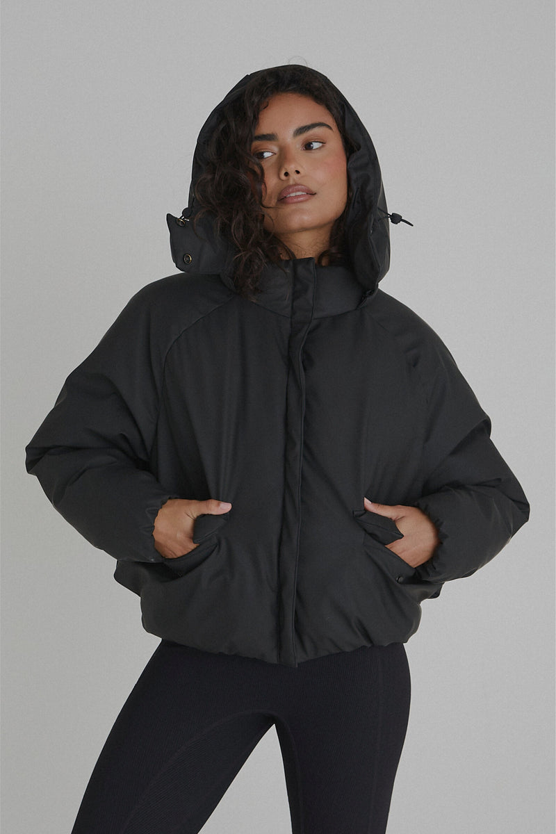 whowhat 凄まじい HOODED JACKET Black